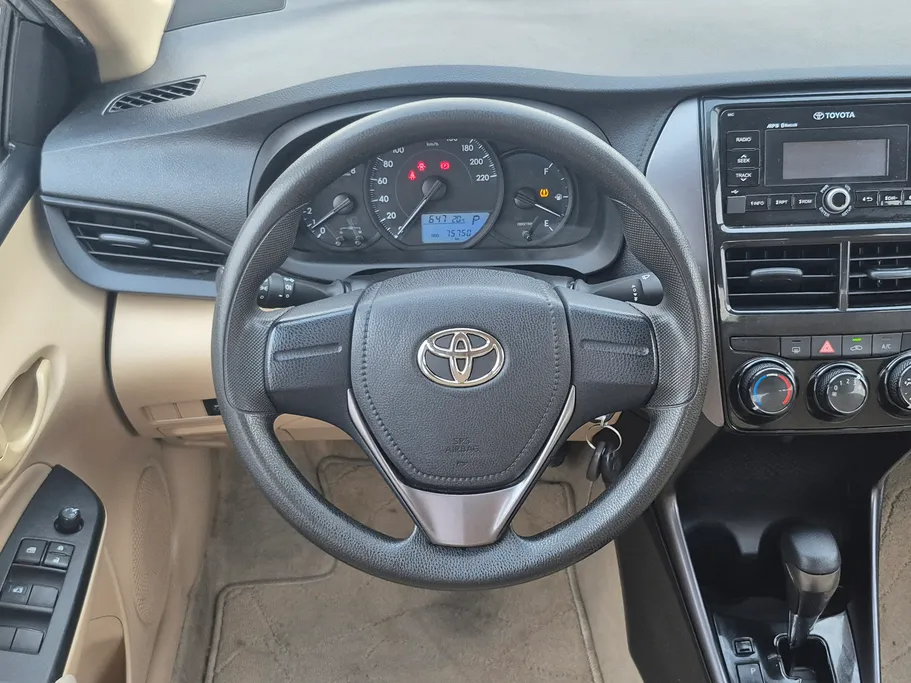 تويوتا يارس Y 2022 