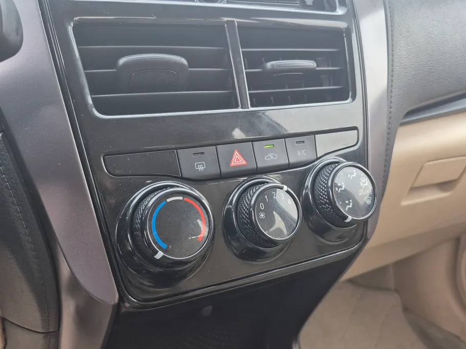 تويوتا يارس Y 2022 