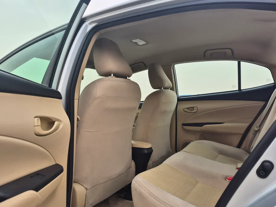 تويوتا يارس Y 2022 