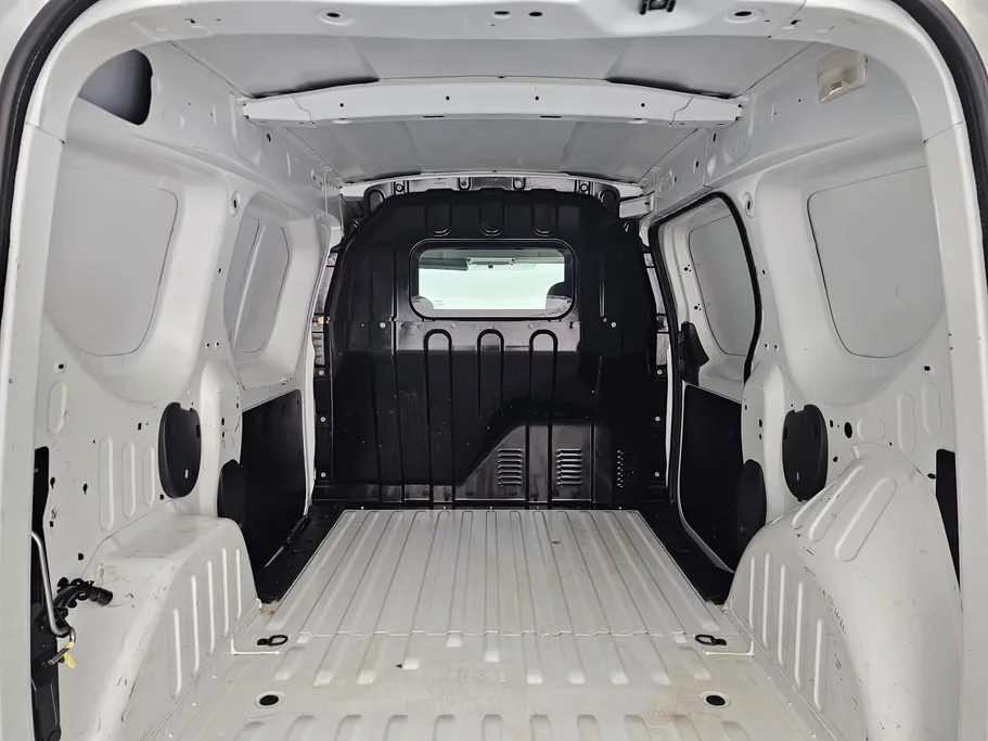 2021 Renault Docker Van بضاعة 