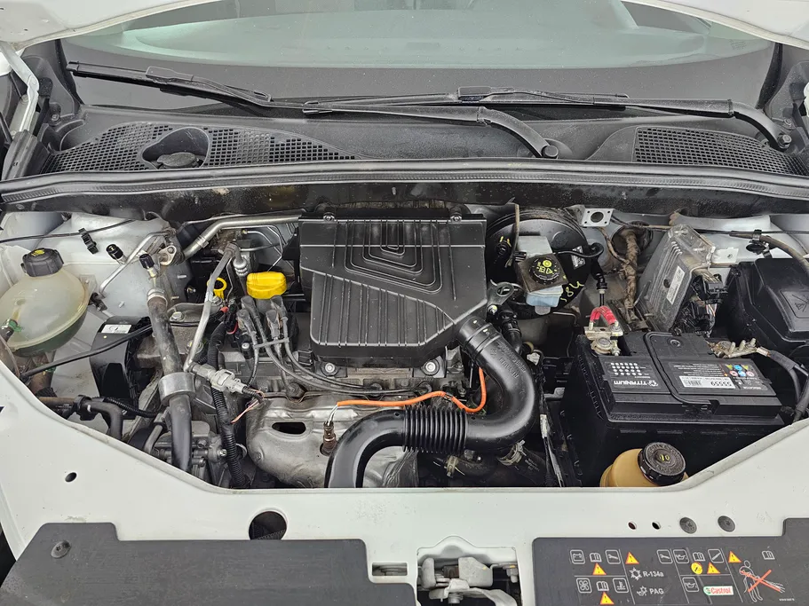 2021 Renault Docker Van بضاعة 