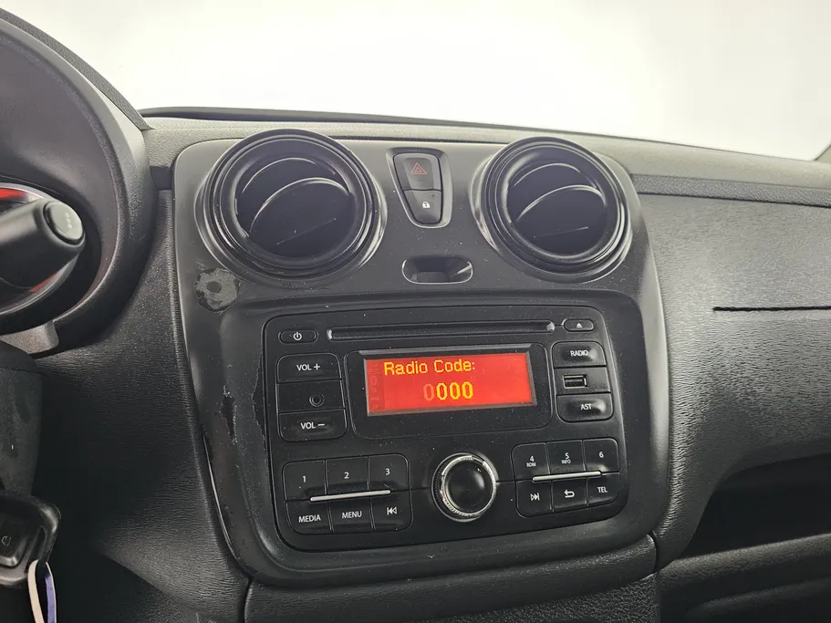 2021 Renault Docker Van بضاعة 