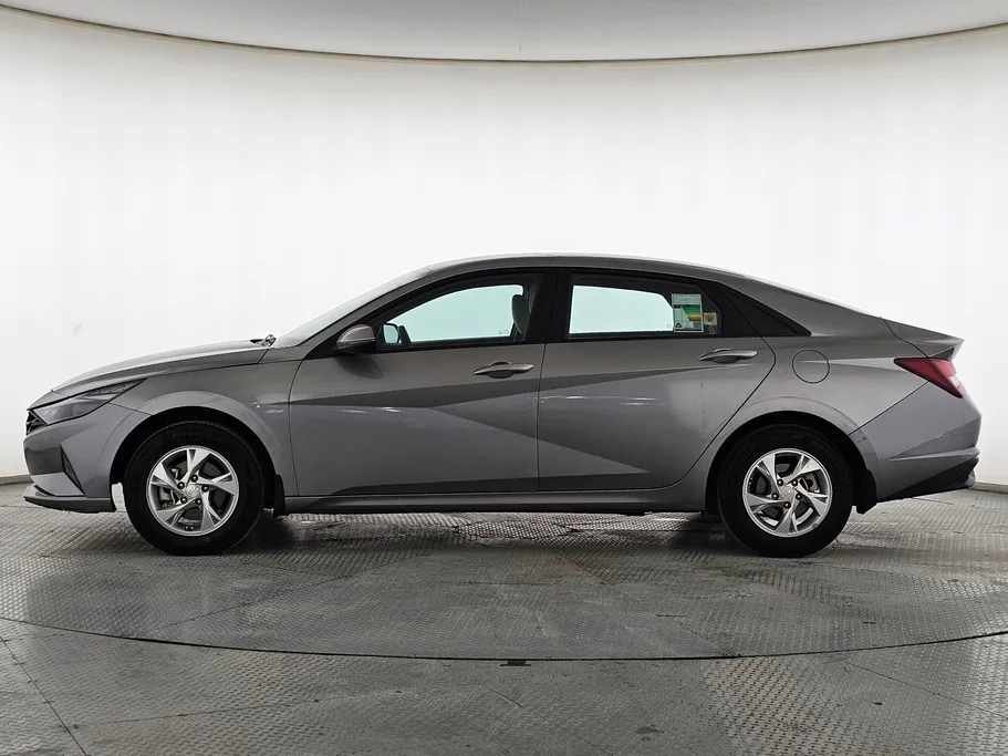 2023 Hyundai Elantra Fleet 