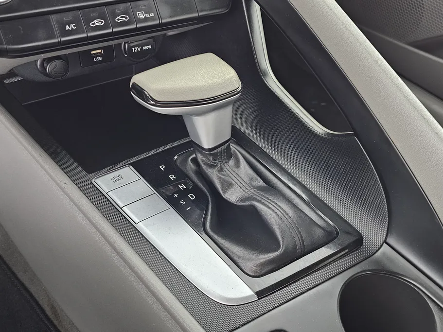 2023 Hyundai Elantra Fleet 