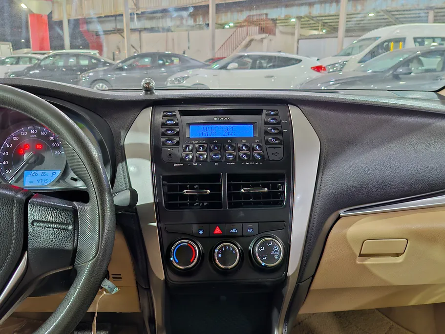 تويوتا يارس Y 2019 