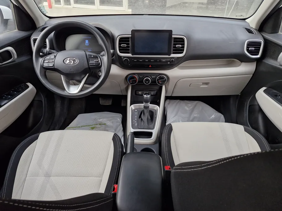 2024 Hyundai Venue Smart 