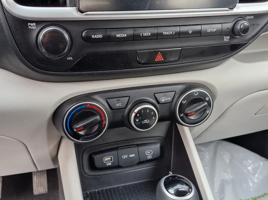 2024 Hyundai Venue Smart 