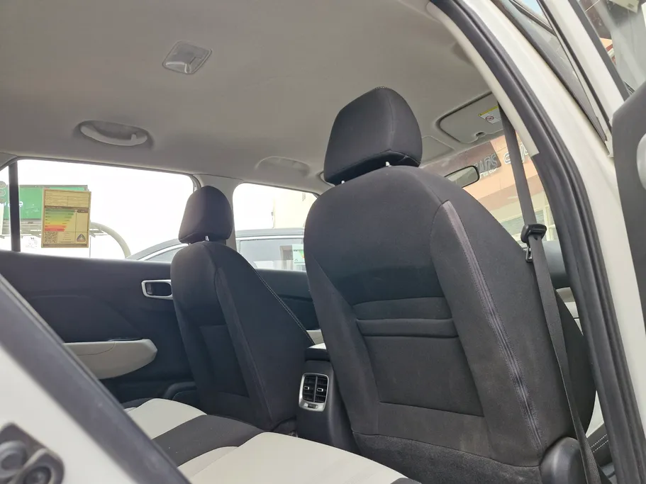 2024 Hyundai Venue Smart 