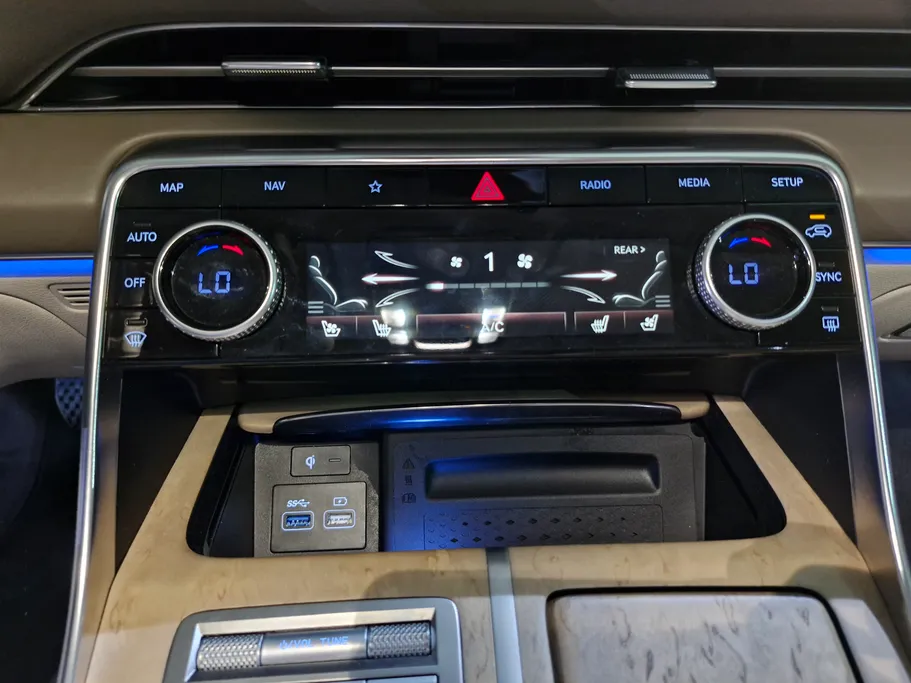 جينيسيس GV80 Premium 2023 