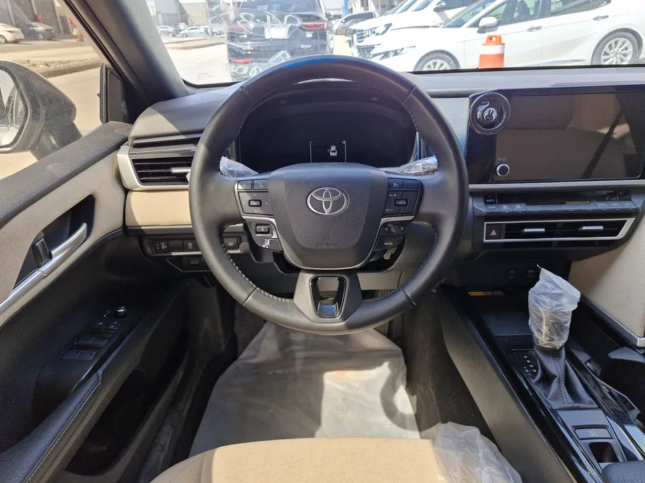 2025 Toyota Camry  LE 