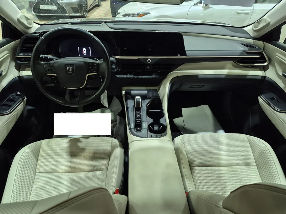 تويوتا كراون Majesta 2023 