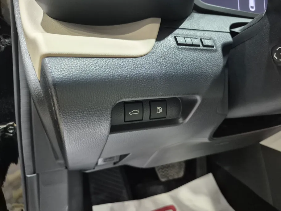 تويوتا كراون Majesta 2023 