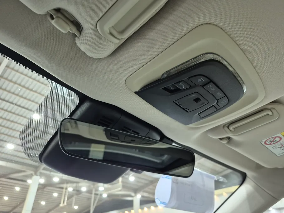 تويوتا كراون Majesta 2023 