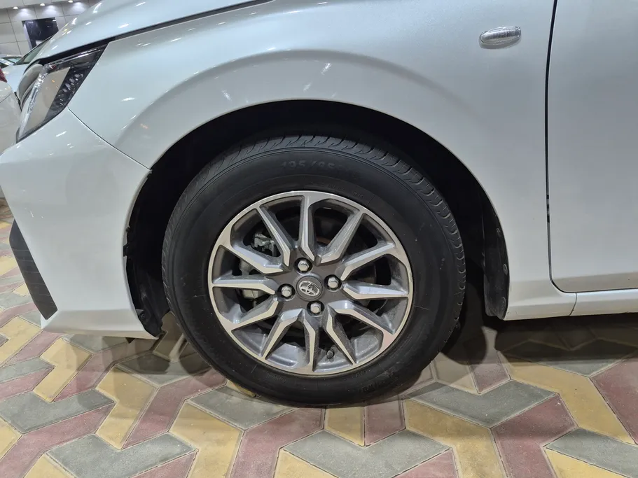 تويوتا يارس Y 2023 