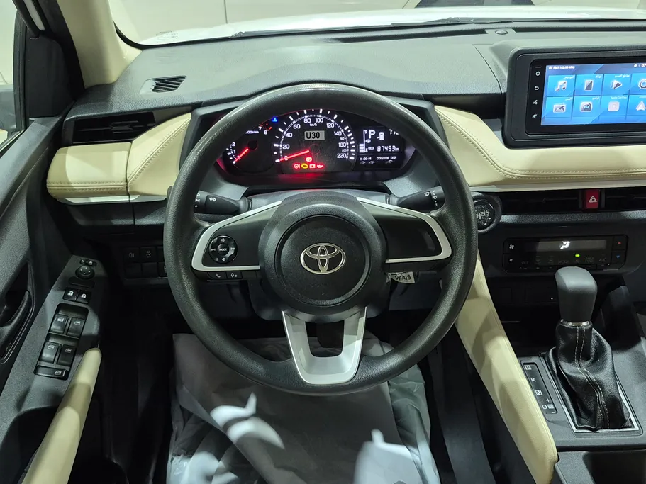 تويوتا يارس Y 2023 