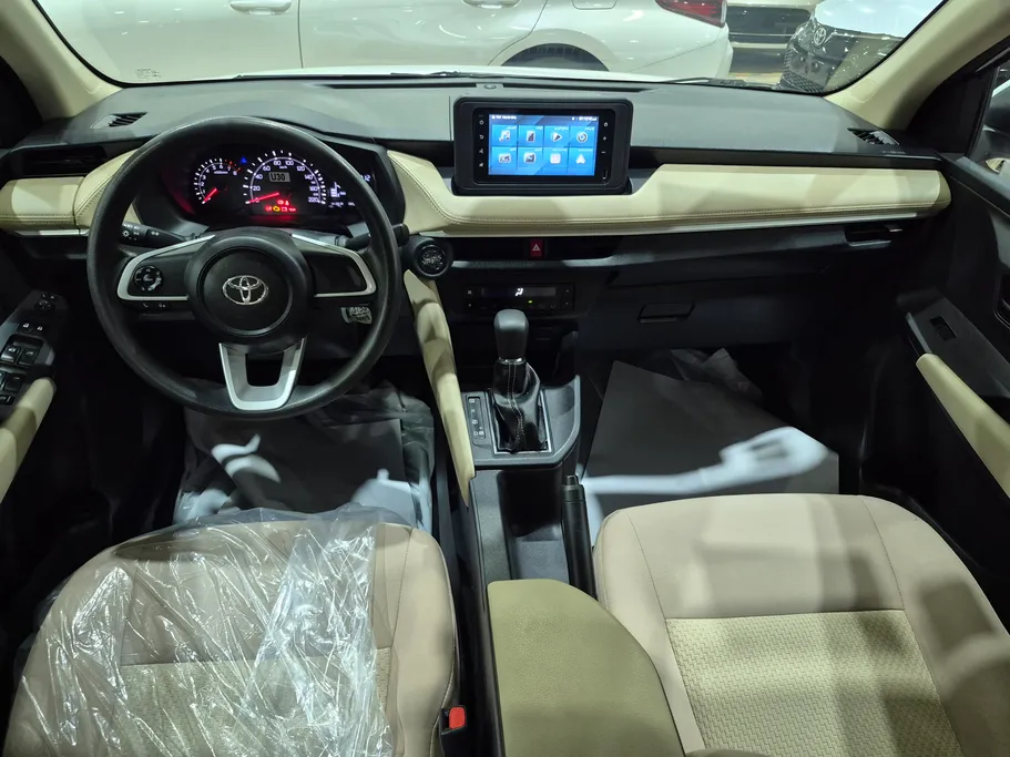 تويوتا يارس Y 2023 