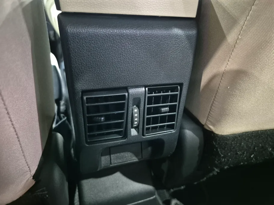 تويوتا يارس Y 2023 