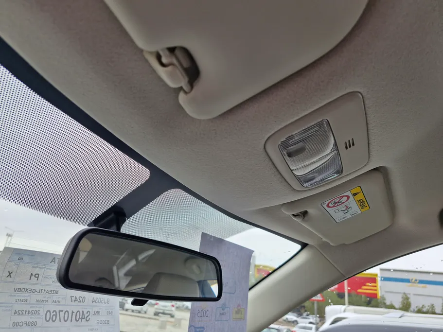 تويوتا كورولا XLI 2025 