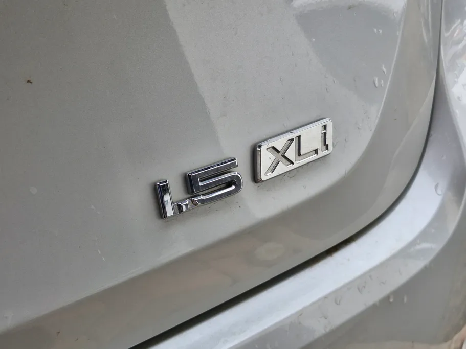 تويوتا كورولا XLI 2025 