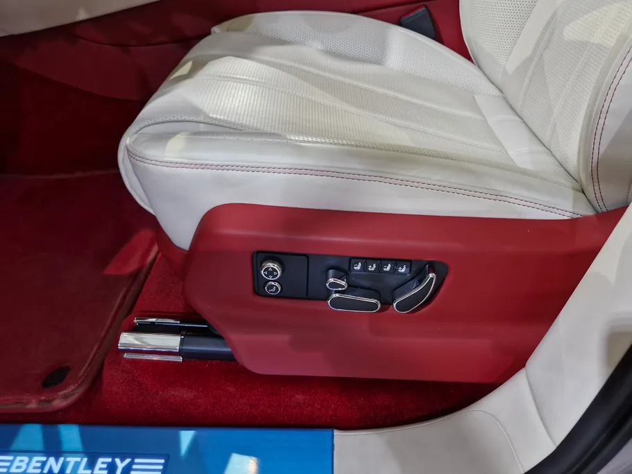 بنتلي بينتايجا  2022 