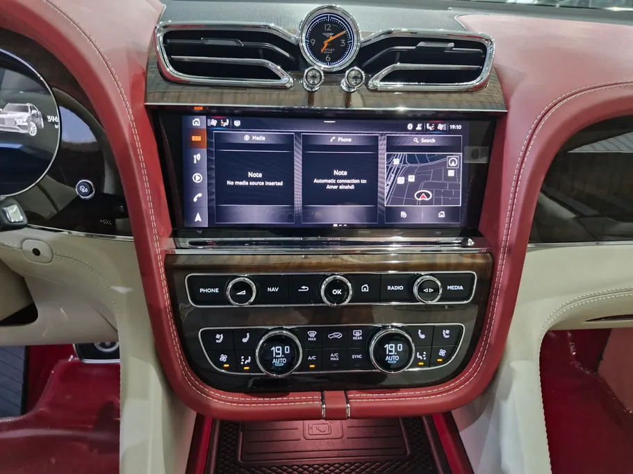 بنتلي بينتايجا  2022 