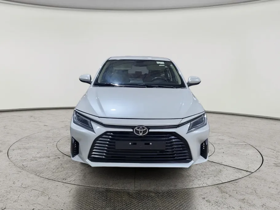 2023 Toyota Yaris  Y 
