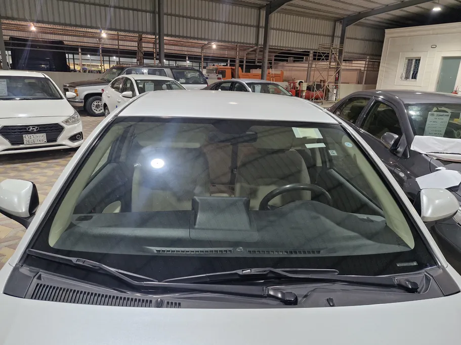 2023 Toyota Yaris  Y 