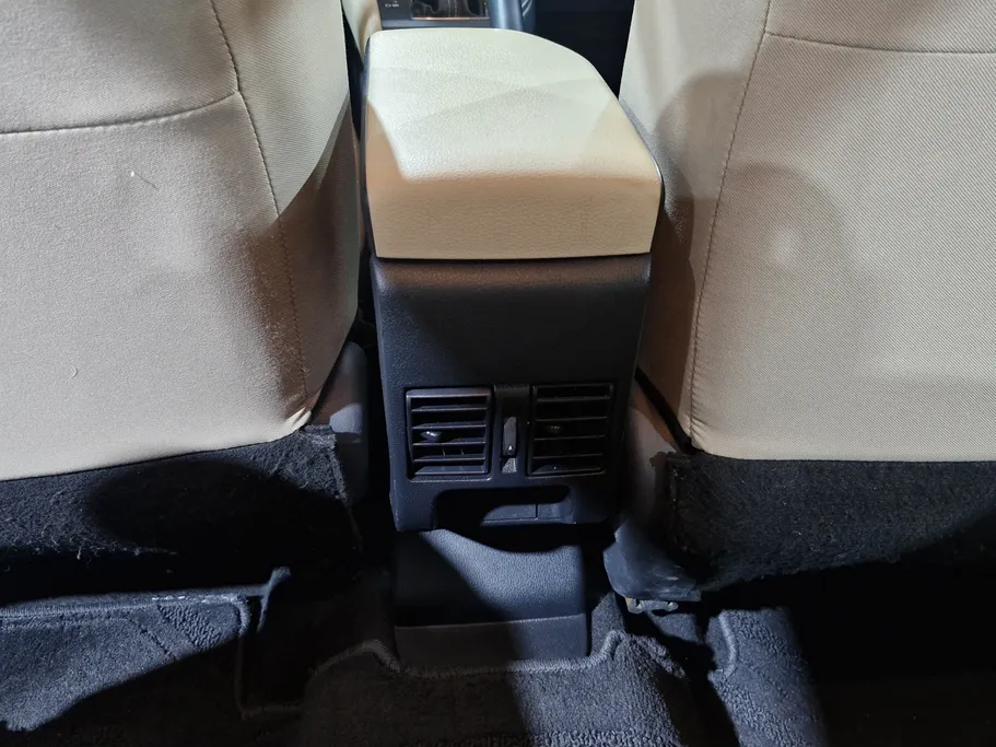 2023 Toyota Yaris  Y 