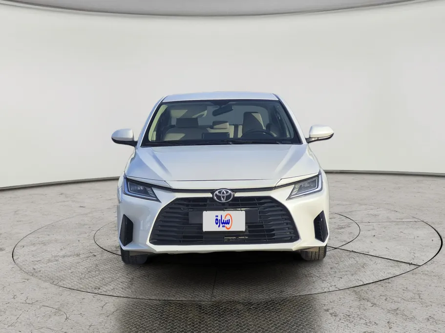 2023 Toyota Yaris  Y 