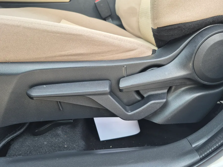 تويوتا يارس Y 2023 