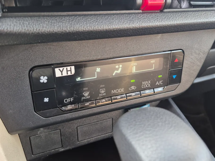 تويوتا يارس Y 2023 