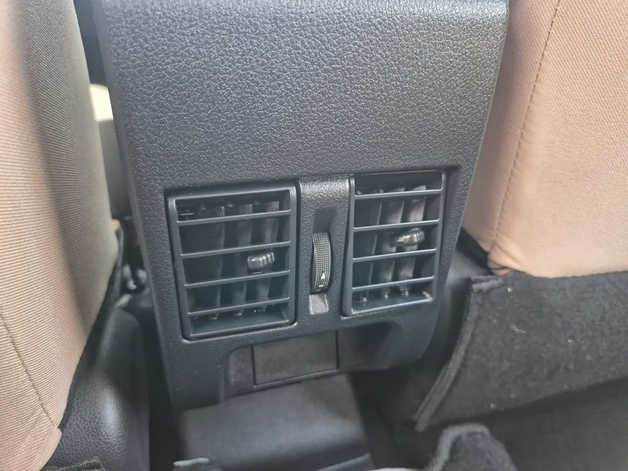 تويوتا يارس Y 2023 