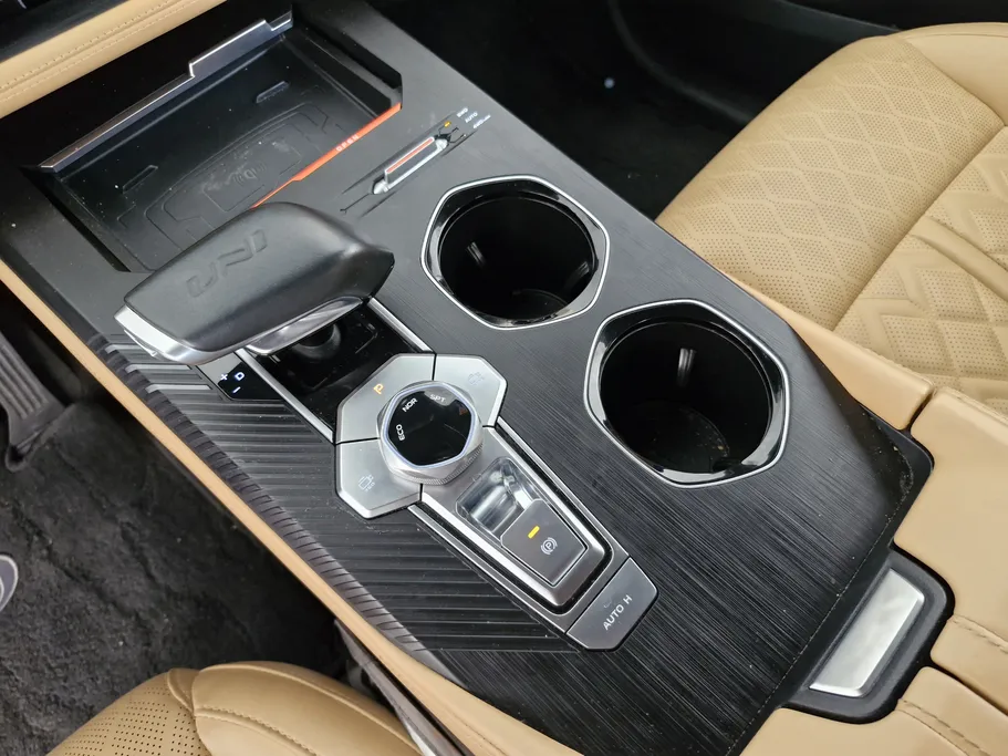 شانجان يوني كي Elite 2025 