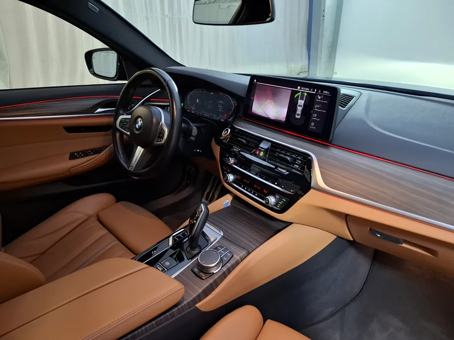 بي ام دبليو الفئة الخامسة 530i 2023 