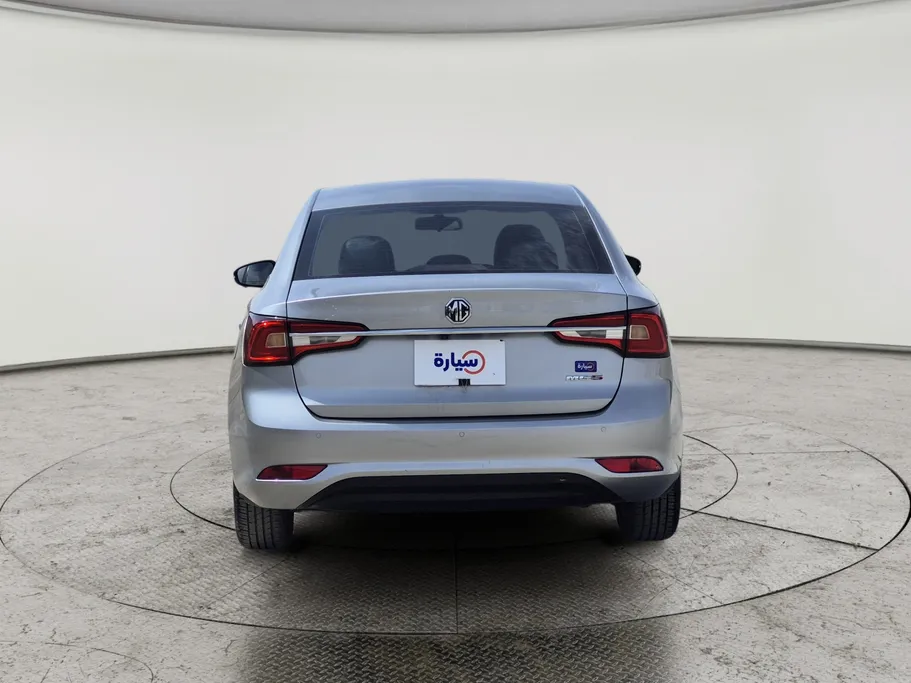 2023 ام جي 5 LUX 