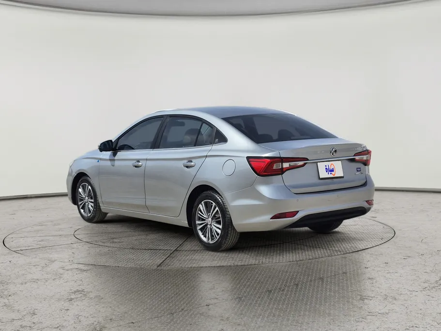 2023 ام جي 5 LUX 