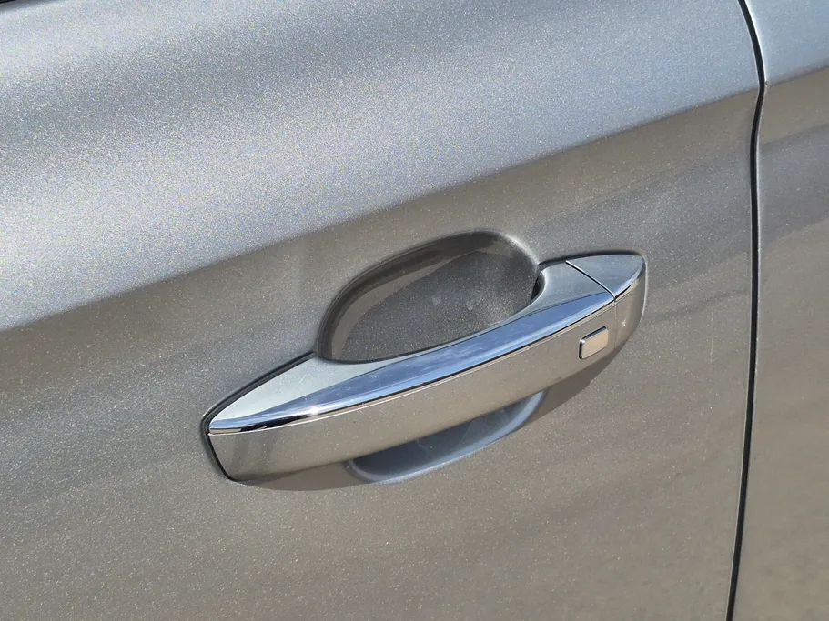 2023 ام جي 5 LUX 