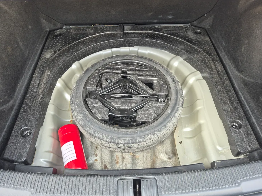 2023 ام جي 5 LUX 