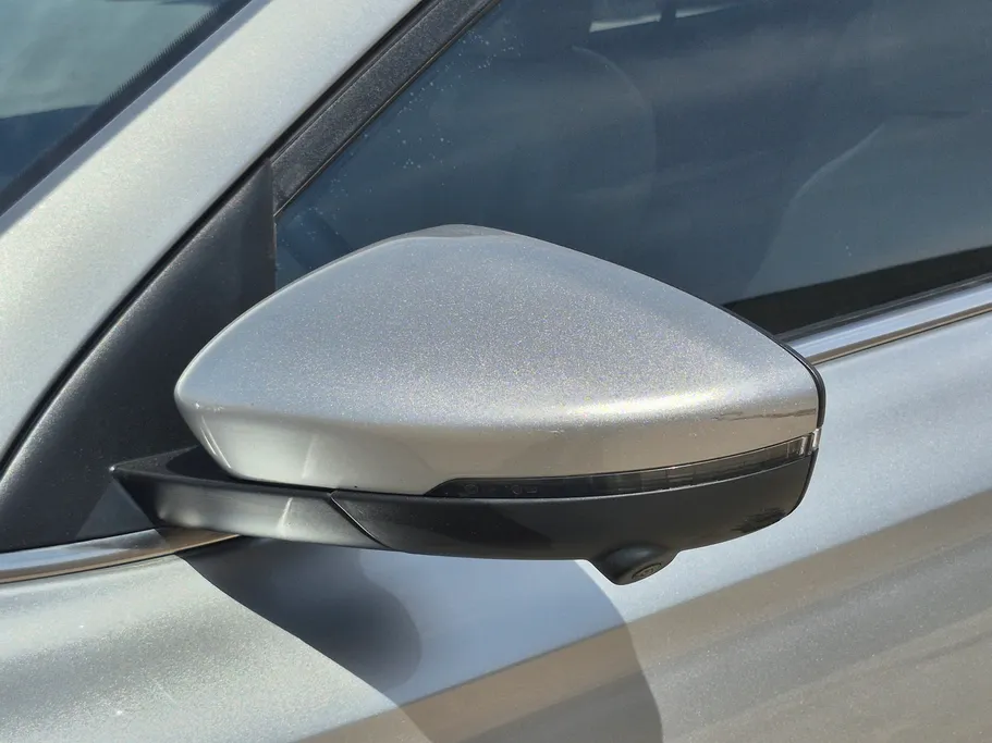 2023 ام جي 5 LUX 