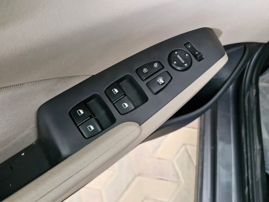 هيونداي اكسنت سمارت 2023 