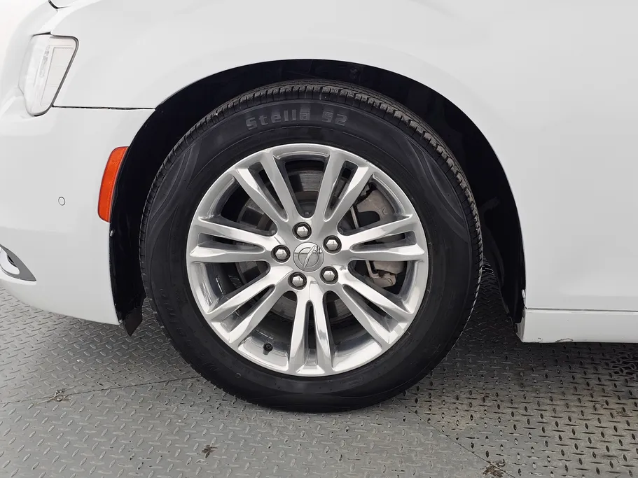 2021 Chrysler 300 LIMITED 