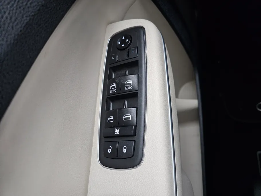 2021 Chrysler 300 LIMITED 