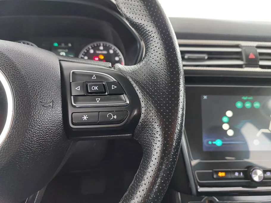 ام جي 5 COM 2022 