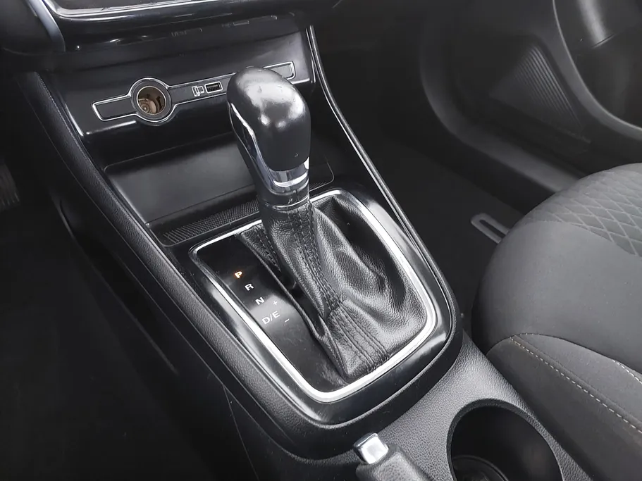 ام جي 5 COM 2022 