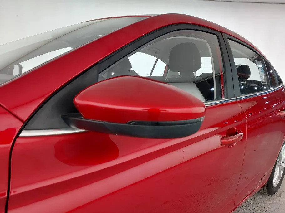 ام جي 5 COM 2022 