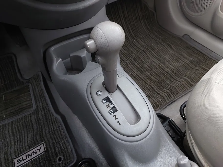 2022 Nissan Sunny Classic 