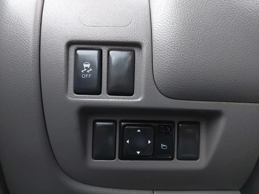 2023 Nissan Sunny SV Comfort 