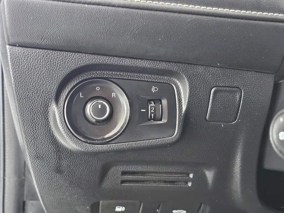 ام جي 5 STD 2023 