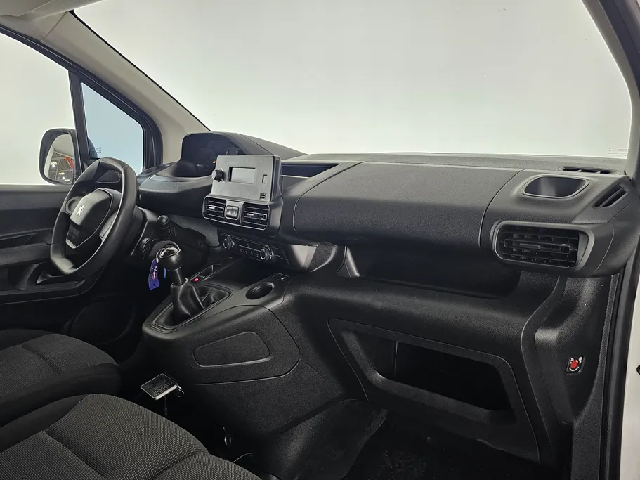 بيجو بارتنر Short van 2022 