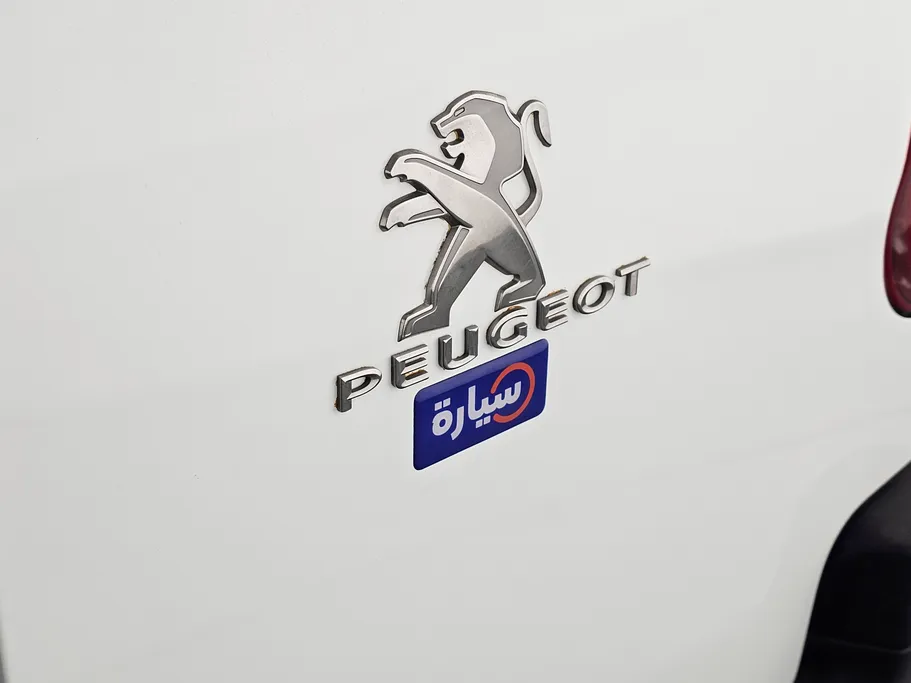 بيجو بارتنر Short van 2022 